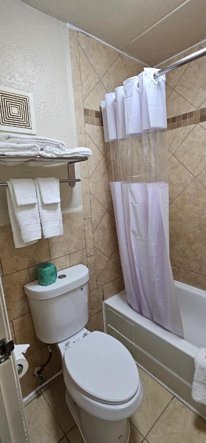 Econo Lodge Charlotte Airport 외부 사진