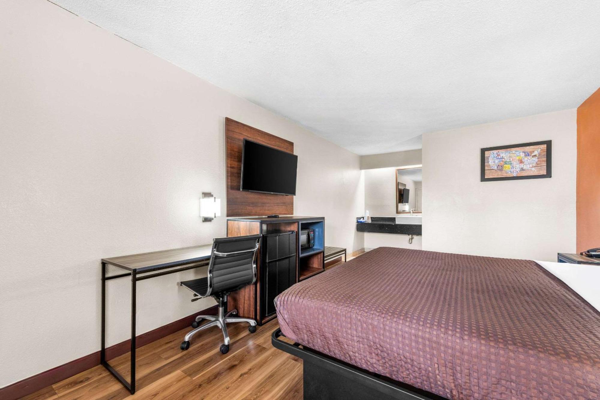 Econo Lodge Charlotte Airport 외부 사진