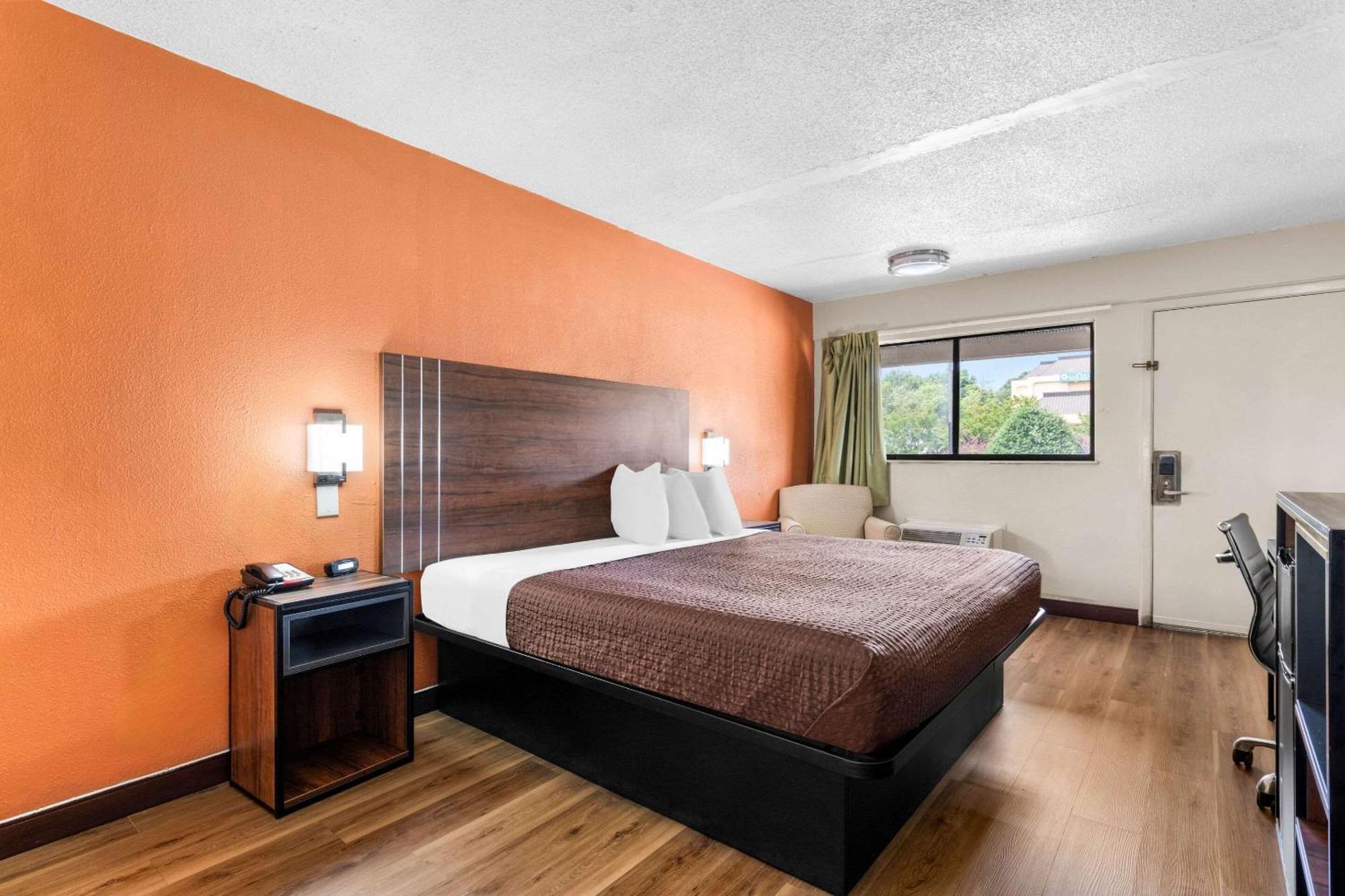 Econo Lodge Charlotte Airport 외부 사진